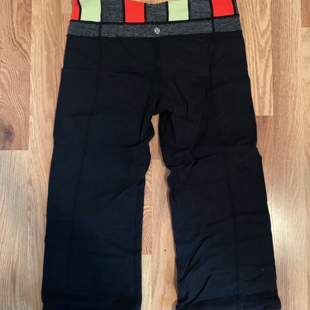 Lululemon reversible cropped leggings